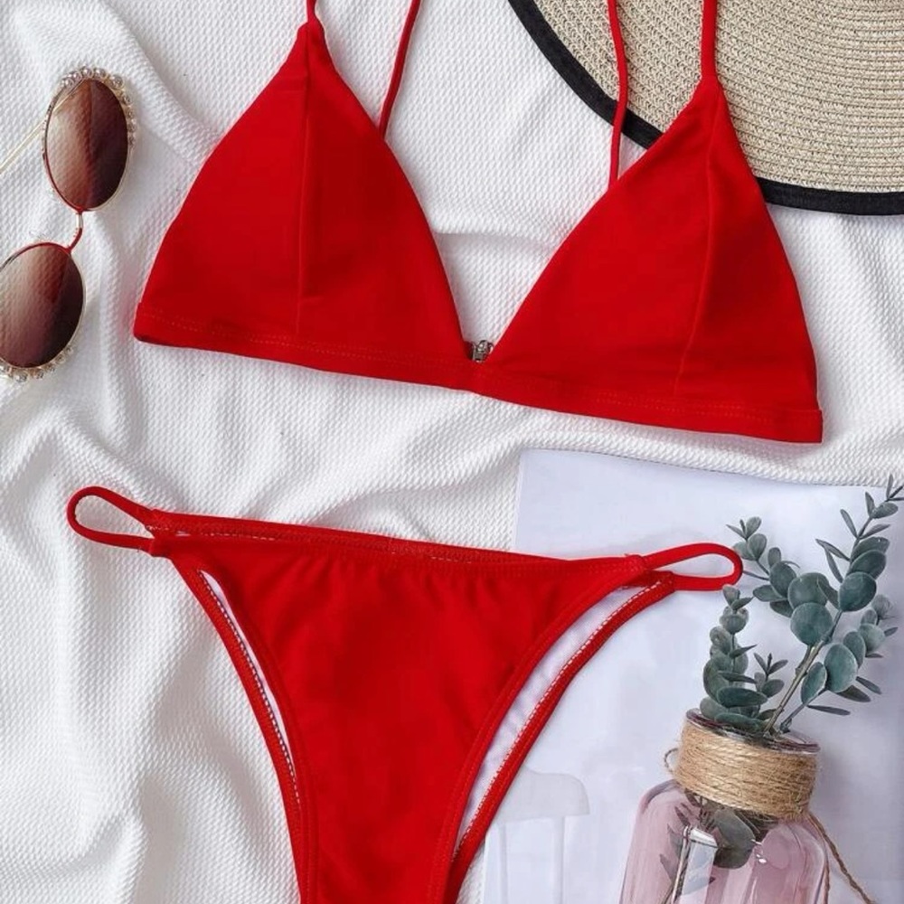 SHEIN Triangle Bikini Set